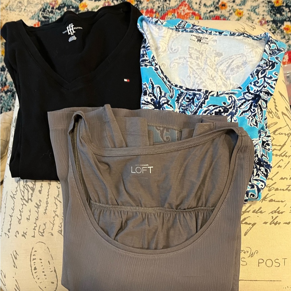 **MYSTERY BOX BUNDLE** WOMENS CLOTHING ITEMS **3 ITEMS-SIZE LARGE-NWOT-PRE-LOVED